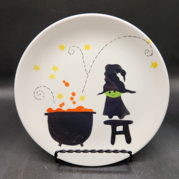 tag Halloween Witch/Cauldron/Bats Small Dessert/Appetizer Plates Set of 4 - Picture 2 of 6